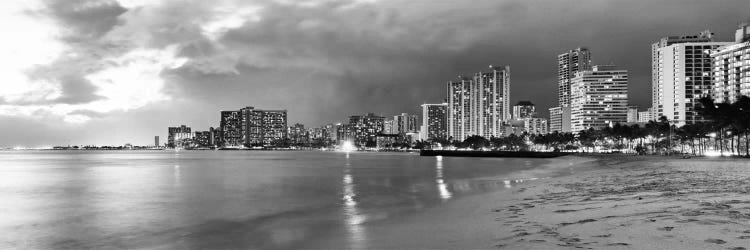 Honolulu Panoramic Skyline Cityscape (Black & White - Sunset)