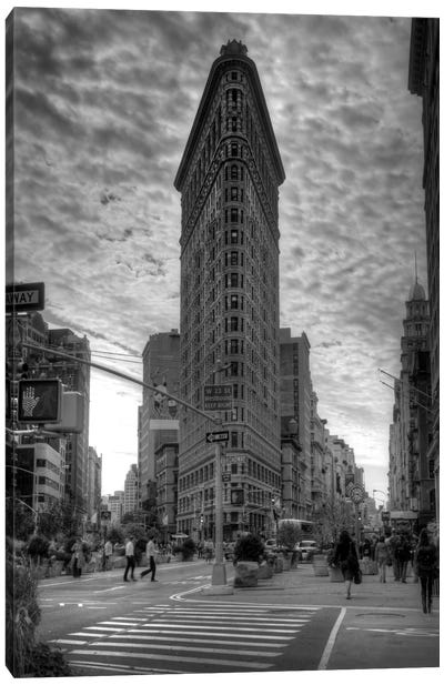 Flatiron Building (New York City) Canvas Art Print - Black & White Photography