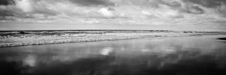 Beach (Black & White)