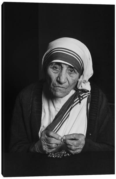 Mother Teresa Photograph Canvas Art Print - Political & Historical Figure Art
