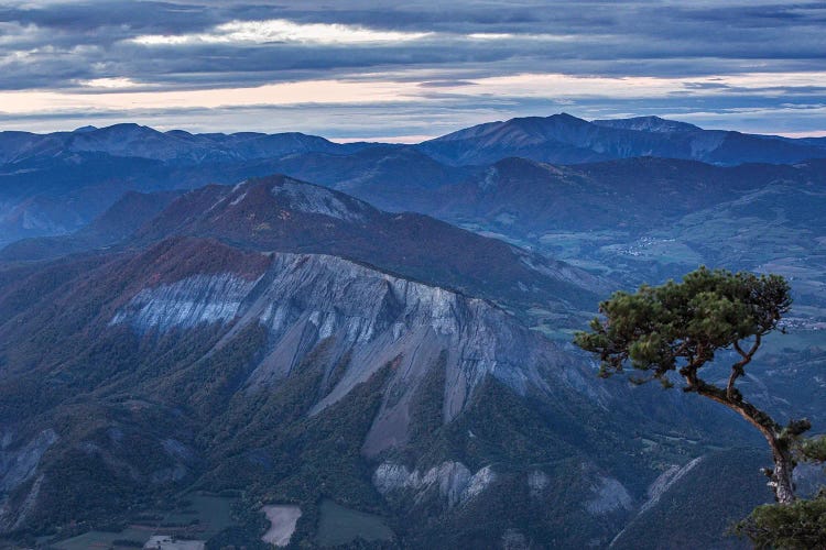 Blue Moutains In Provence