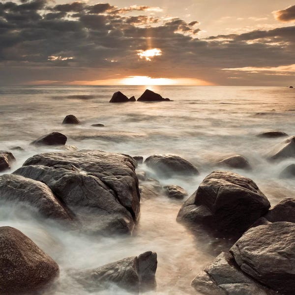 Rocky Beaches: Midnight Sunrise by Assaf Frank
