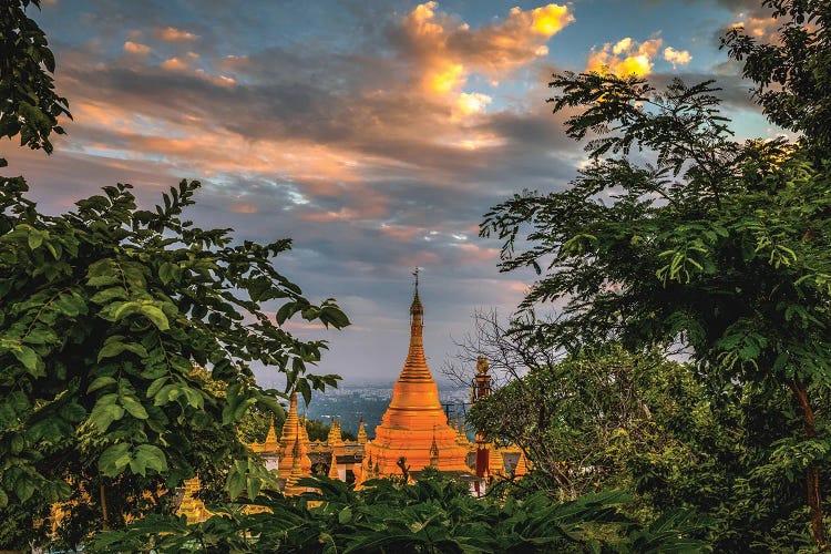 Myanmar Temple Sunset II