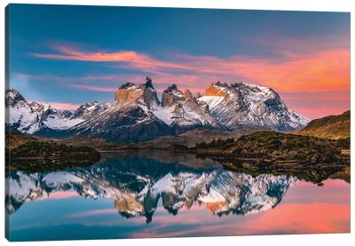 Chile Patagonia Torres Del Paine Stunning Mountain Sunset VII Canvas Art Print - Mountain Sunrise & Sunset Art