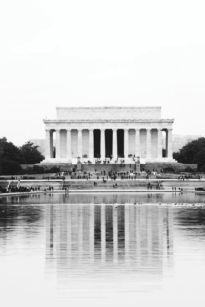 Washington, D.C.: Lincoln Memorial Print by Ann Hudec