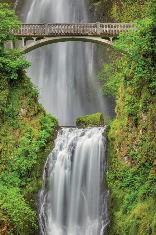 Multnomah Falls, Columbia River Gorge, Oregon