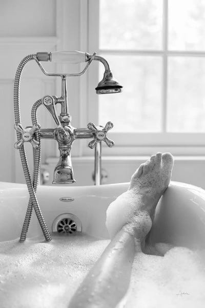Aledanda: Bubble Bath II by Aledanda