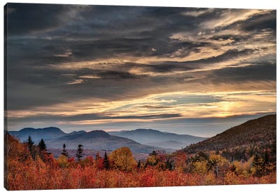 USA, New Hampshire, White Mountains, Sunrise from overlook Canvas Art Print - Mountain Sunrise & Sunset Art