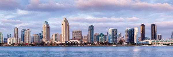 USA, California, San Diego, Panoramic view of city skyline