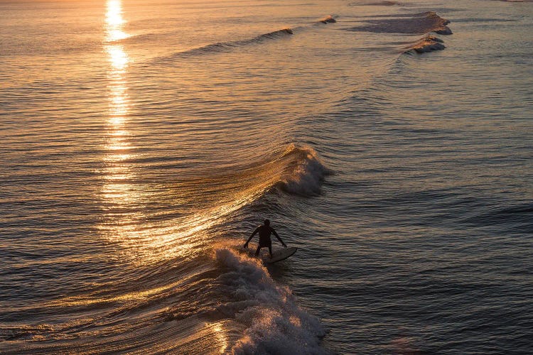 Sunset Surfer