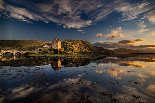 Castles & Palaces: Mirror Of The Isles by Brian Bielke