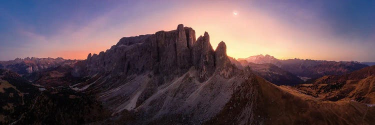 Sunrise at Passo Sella