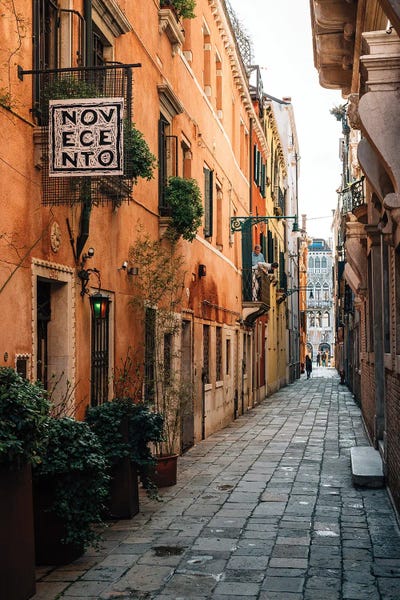 Travel Journal: Novecento by Jon Bilous