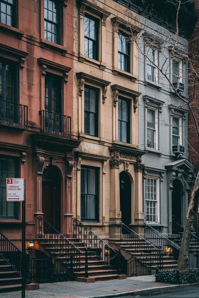 Manhattan: Ues Brownstones by Jon Bilous