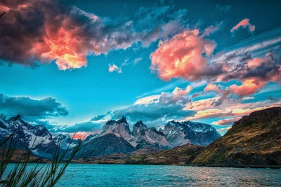 Lago Pehoe by Ben Mulder framed canvas print