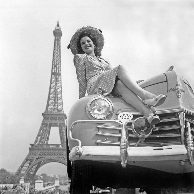 Concours D'Elegance" on June 28, 1947 Paris : Miss Belan  