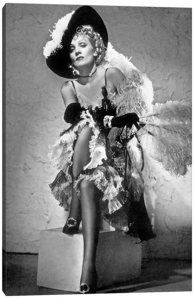 Destry Rides Again de George Marshall avec James Stewart, Marlene Dietrich, 1939 Canvas Art Print - Marlene Dietrich