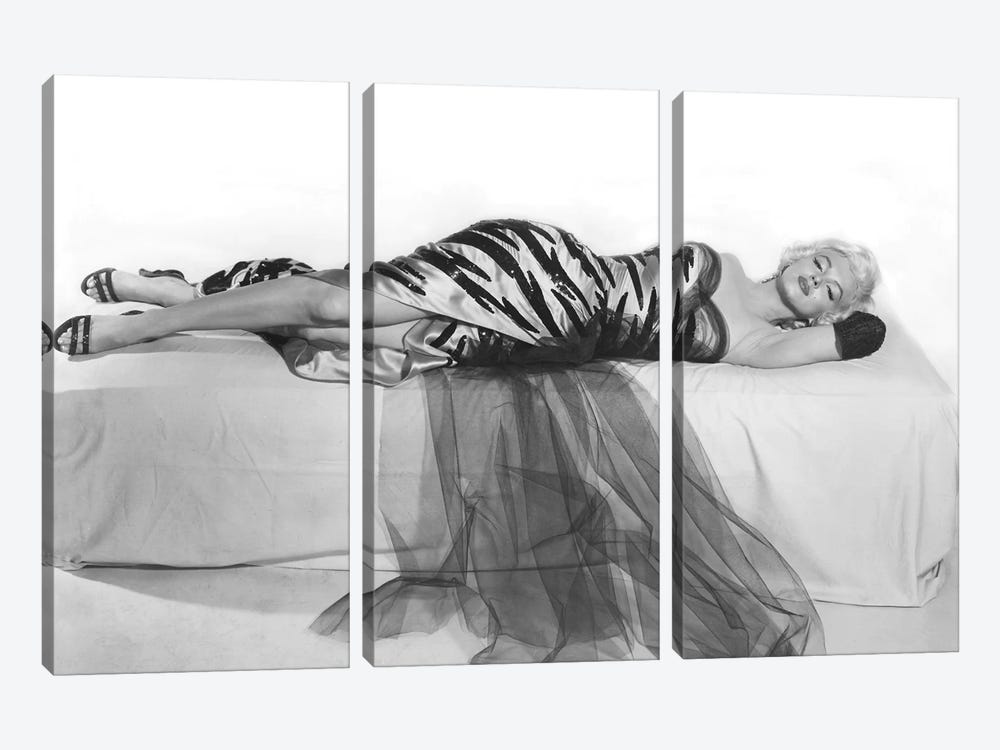 Marilyn Monroe by Rue Des Archives 3-piece Canvas Artwork