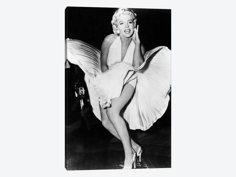 Marilyn Monroe by Rue Des Archives 1-piece Canvas Artwork