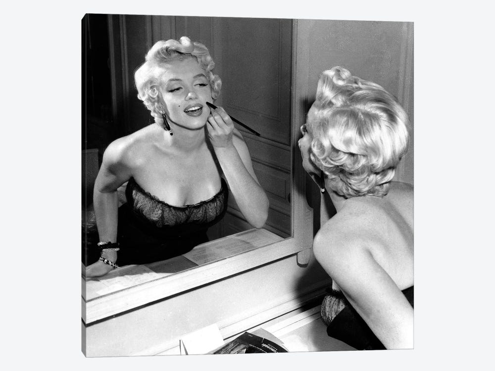 On The Set, Marilyn Monroe by Rue Des Archives 1-piece Canvas Print