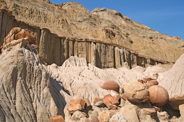 Cannonball Concretions - Theodore Roosevelt National Park