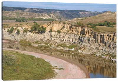 River Bend At Theodore Roosevelt National Park Canvas Art Print