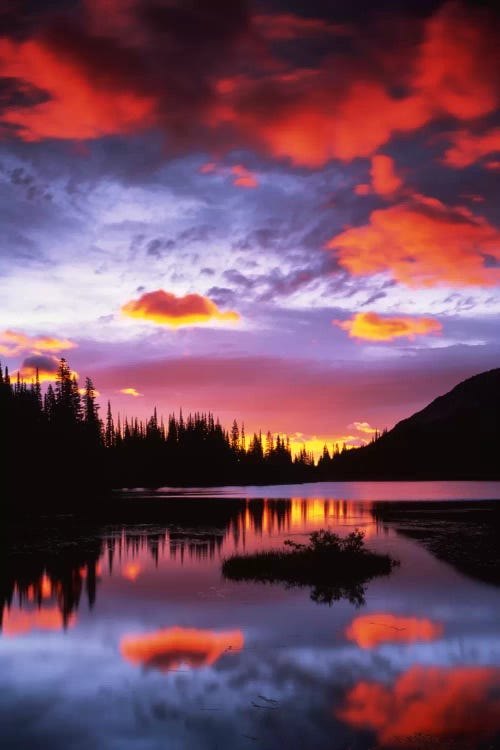 Cloudy Sunset II, Reflection Lake, Mount Rainier National Park, Washington, USA