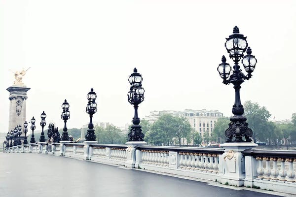 Caroline Mint: Pont Alexandre III by Caroline Mint