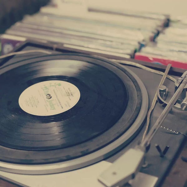 Media Formats: Retro Retro II by Caroline Mint