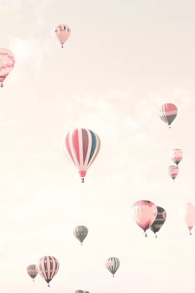 Hot Air Balloons: Soft Hot Air Balloons by Caroline Mint
