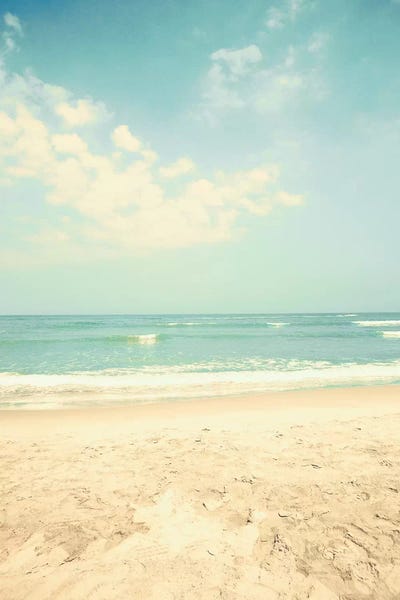 Caroline Mint: Beach Love by Caroline Mint