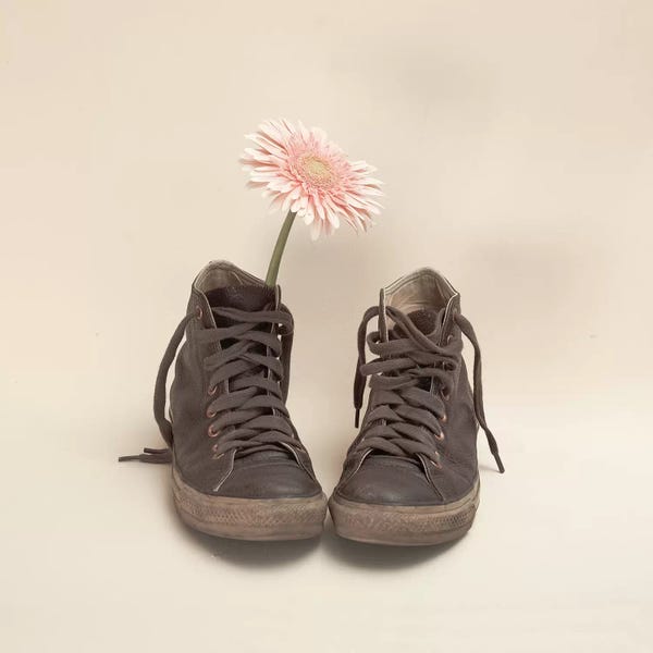 Sneakers: 90s Love by Caroline Mint