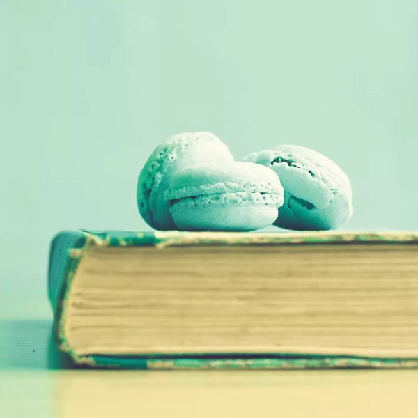 Monochromatic Photography: Mint Macaroons by Caroline Mint