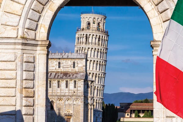 Leaning Tower Of Pisa: Italian Symbol (Pisa, Italy) by Chano Sánchez