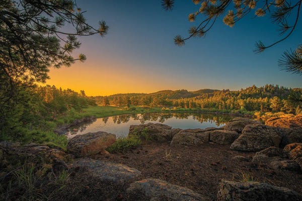 Lake Sunrises & Sunsets: Diamond Lake Sunrise by Christopher Thomas
