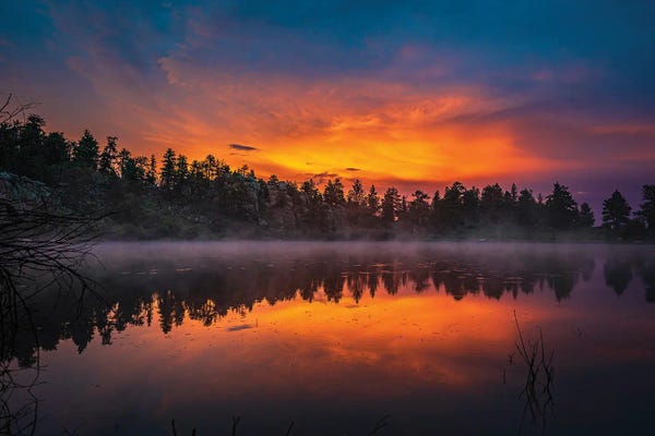 Lake Sunrises & Sunsets: Diamond Lake Sunset by Christopher Thomas