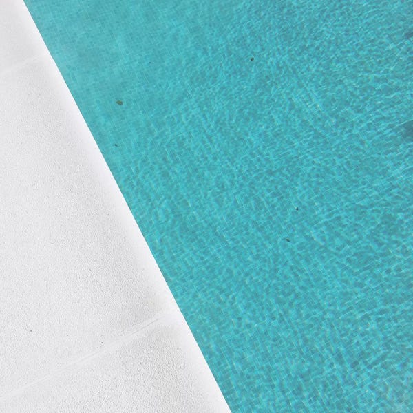 Scandinavian Décor: Poolside by Cassia Beck