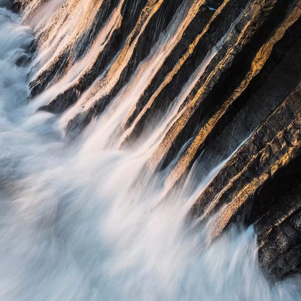 Water Close-Ups: Iceland Arnastapi I by David Clapp