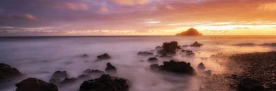 Hana Sunset by Dennis Frates canvas print