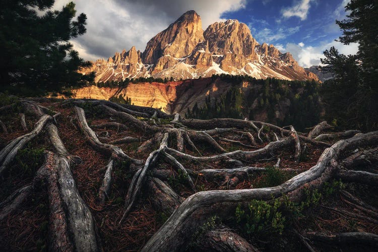 Dramatic View Of Peitlerkofel In The Dolomites