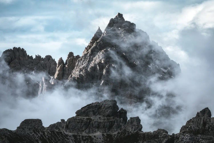 Sharp Peaks In The Clouds