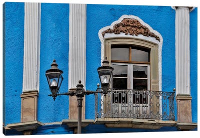 Guanajuato in Central Mexico. Old colonial building with balcony Canvas Art Print - Mexico Art