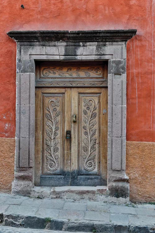 San Miguel De Allende, Mexico. Colorful buildings and doorways