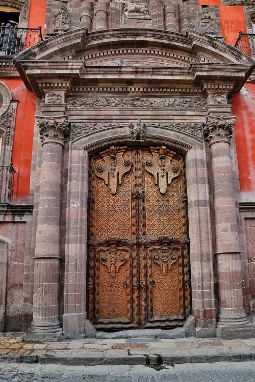 San Miguel De Allende, Mexico. Colorful buildings and doorways