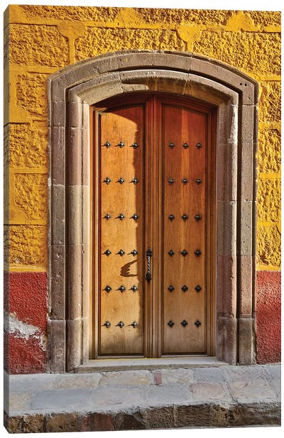 San Miguel De Allende, Mexico. Colorful buildings and doorways Canvas Art Print - Latin Décor
