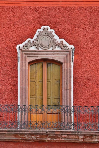 San Miguel de Allende: San Miguel De Allende, Mexico. Colorful buildings and windows by Darrell Gulin