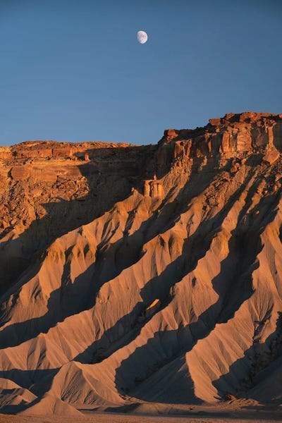 Utah: Full Moon Mesa by Dustin LeFevre