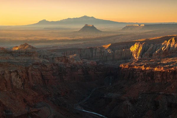 Utah: Hidden Splendor by Dustin LeFevre
