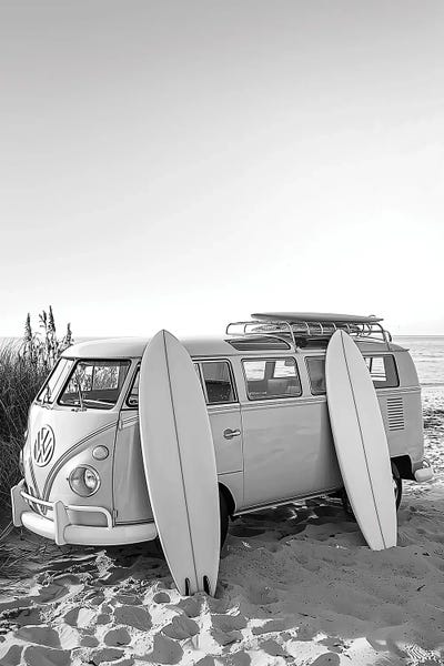 Beach Lover: Minimalistic Van I by Danilo de Alexandria