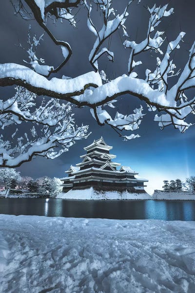 Snowscapes: Matsumoto Castle VI by Daisuke Uematsu